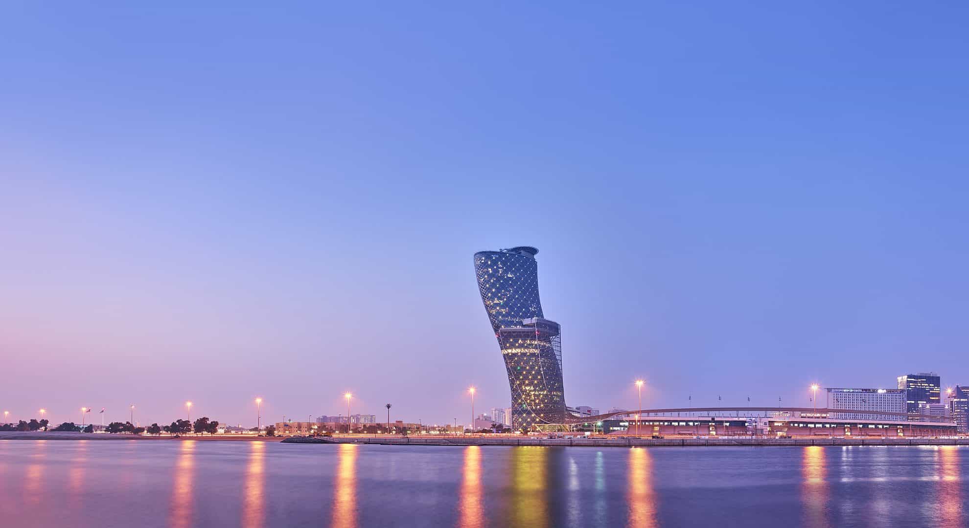 Der schiefe Turm von Abu Dhabi  Dubai.de