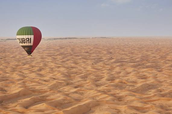 Dubai Ausflüge - Ballonfahrt über die Wüste