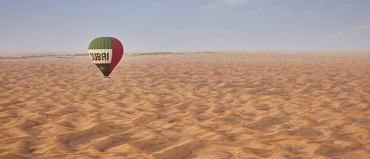 Dubai Ausflüge - Ballonfahrt über die Wüste