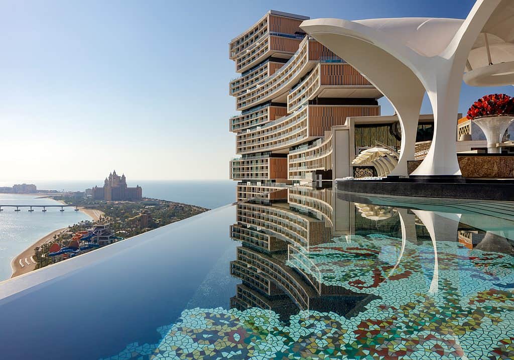 Cloud 22 Pooldeck Atlöantis Royal Dubai