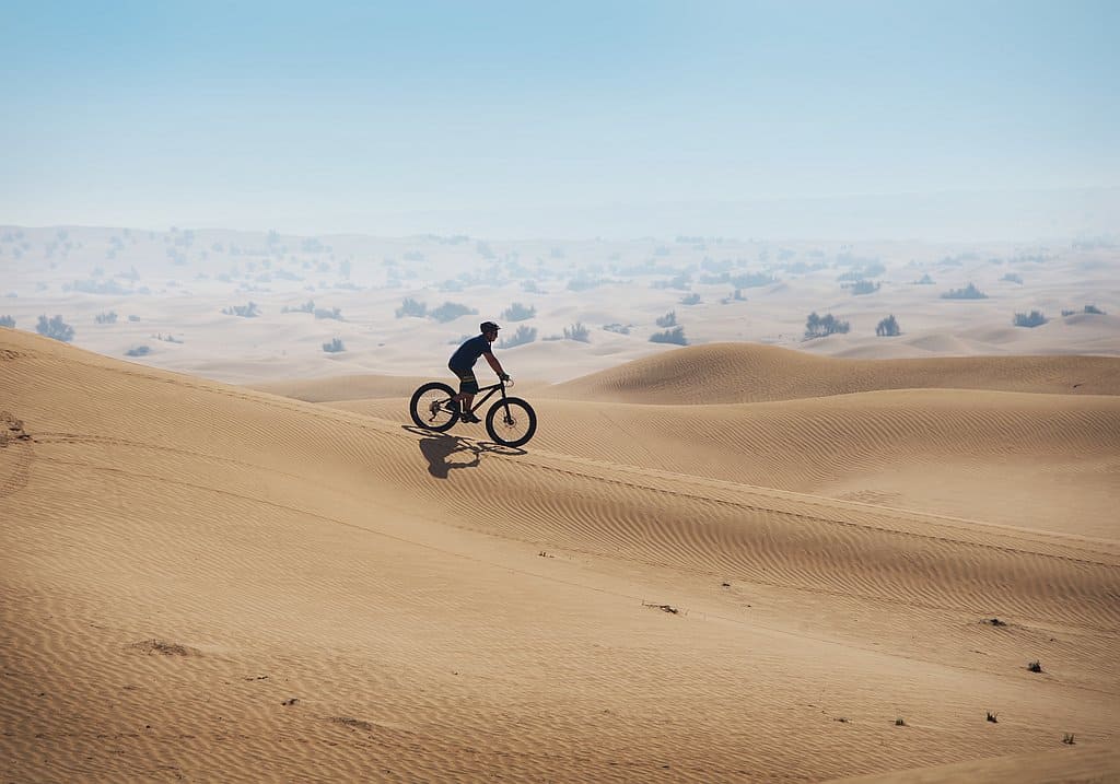 Fahrradfahren in der Wüste