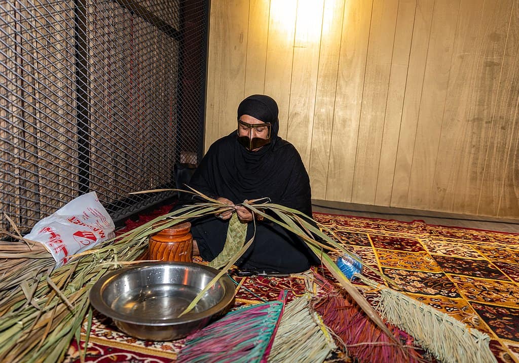 EMirati artisans Heritage