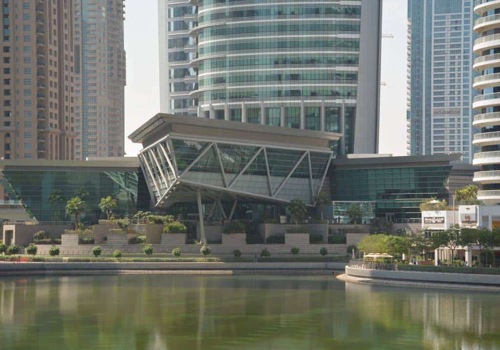 Jumeirah Lake Towers Wasserfläche