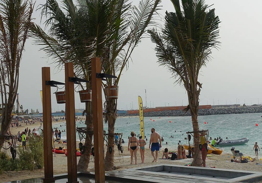 La Mer: Dubais buntes Strandviertel